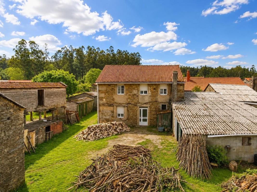 Недвижимость на продажу и в аренду в Испании photo 3