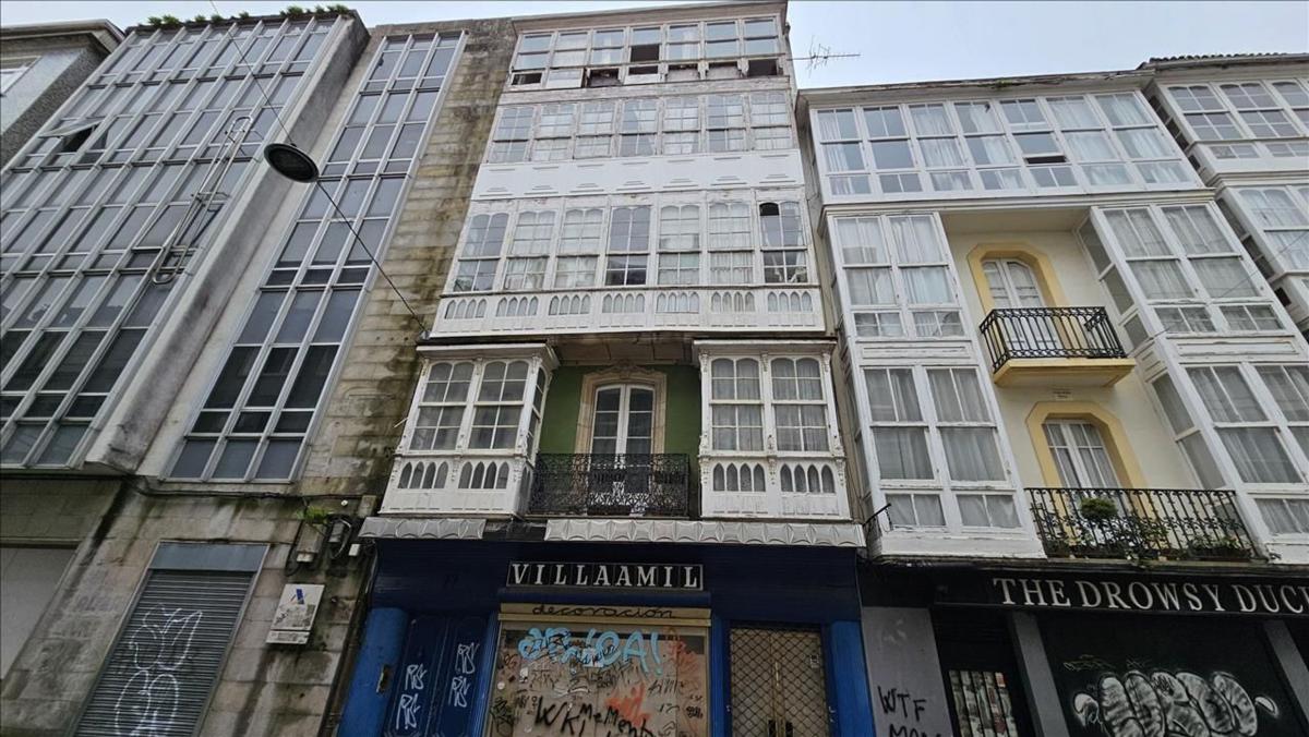 Sale of independent chalet in Casa o chalet en Calle Magdalena, Centro, Ferrol, Ferrol
photo 1