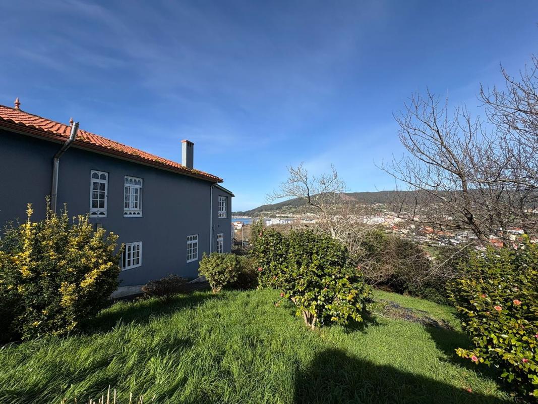 Properties for sale and rent in Spain photo 1