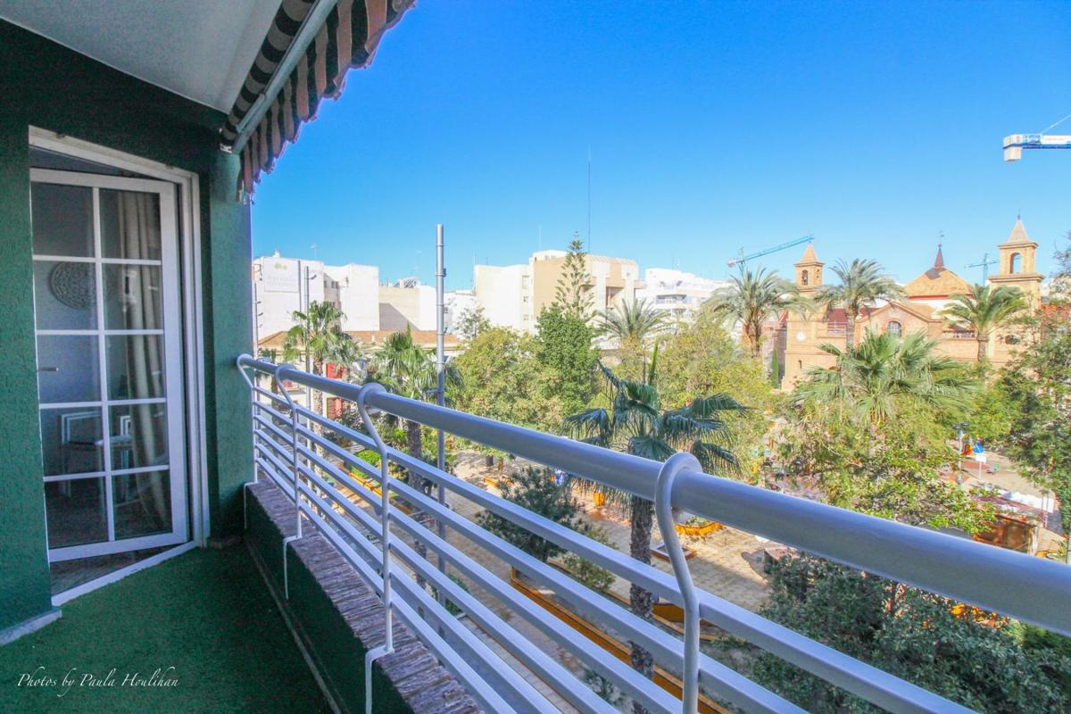 Sale of apartment in Piso en Calle Ramón Gallud, 40, Centro - Muelle Pesquero, Torrevieja, Torrevieja
photo 1