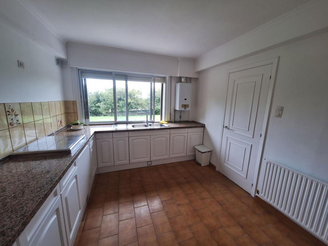 Properties for sale and rent in Spain photo 3