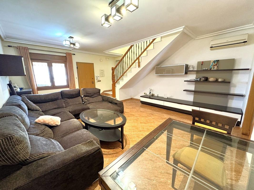 Sale of independent chalet in Chalet pareado en Calle Veleta, 4, Los Balcones - Los Altos del Edén, Torrevieja, Torrevieja
photo 5