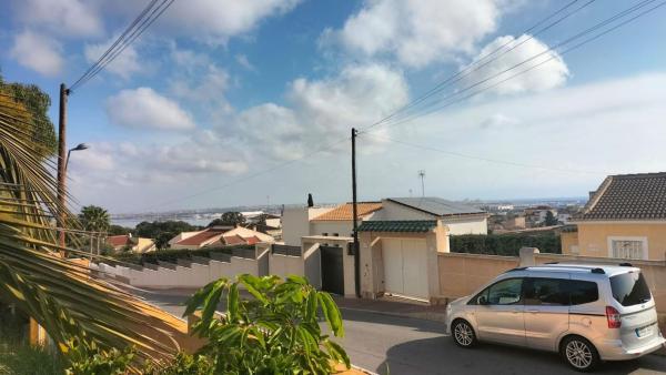 Casa o chalet independiente en Calle Covadonga, 31, Los Balcones - Los Altos del Edén, Torrevieja photo 1