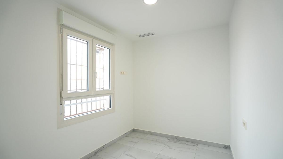 Venta de piso en Piso en Paseo de la Libertad, 1, Centro - Muelle Pesquero, Torrevieja, Torrevieja
 photo 5