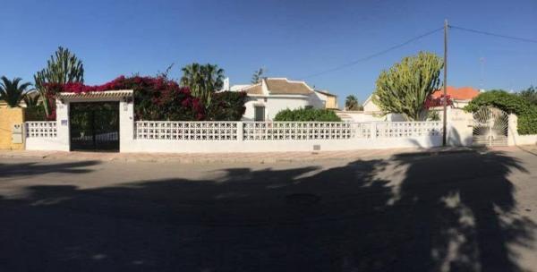Casa o chalet independiente en Avenida Jaca, 13, La Siesta - El Salado - Torreta, Torrevieja photo 1