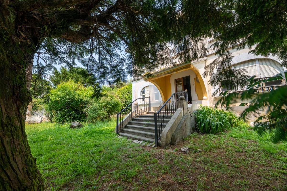 Properties for sale and rent in Spain photo 3