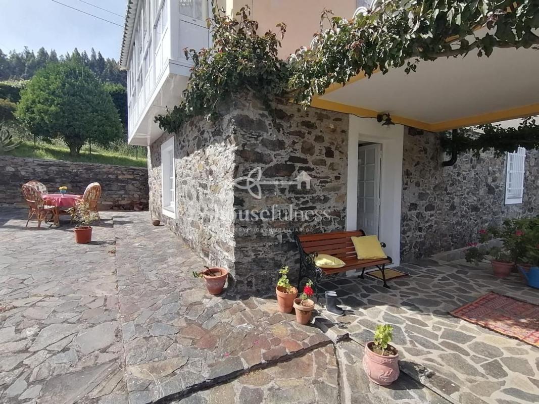 Properties for sale and rent in Spain photo 3
