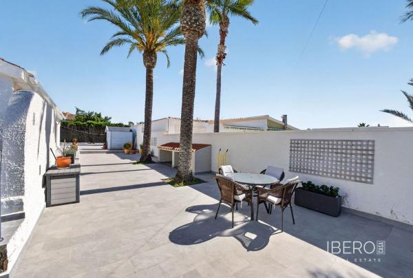 Casa o chalet independiente en Ronda D. Ricardo Lafuente Aguado, Parque Acuático - Sector 25, Torrevieja photo 4