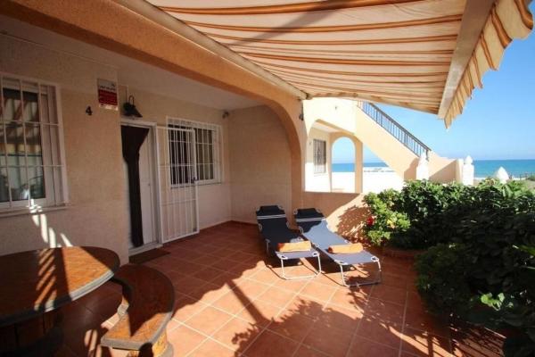 Casa o chalet independiente en Los Europeos, Torrevieja photo 1