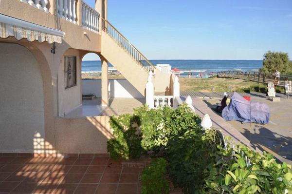 Casa o chalet independiente en Avenida de Soria, Los Europeos, Torrevieja photo 2