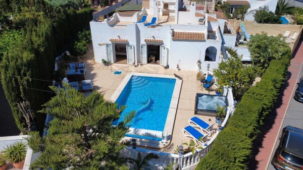 Chalet pareado en Avenida de Torrevieja, Los Balcones - Los Altos del Edén, Torrevieja photo 1