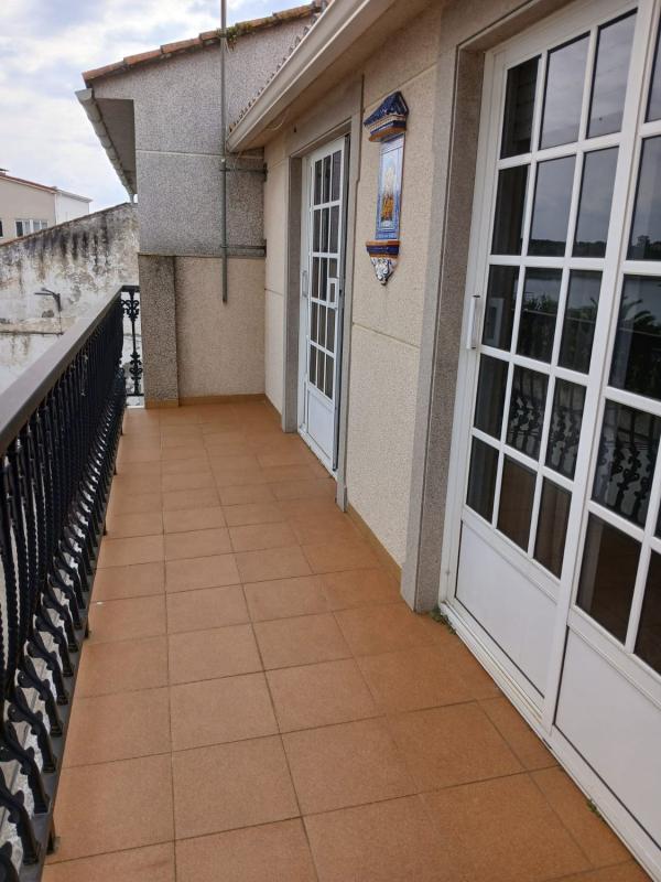 Properties for sale and rent in Spain photo 2