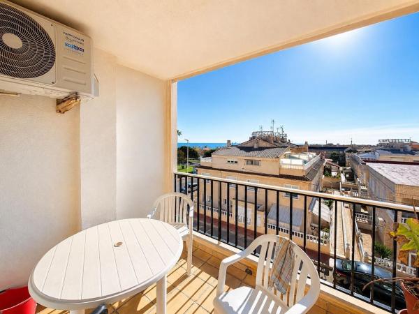 Venta de piso en Piso en Los Europeos, Torrevieja, Torrevieja
photo 1