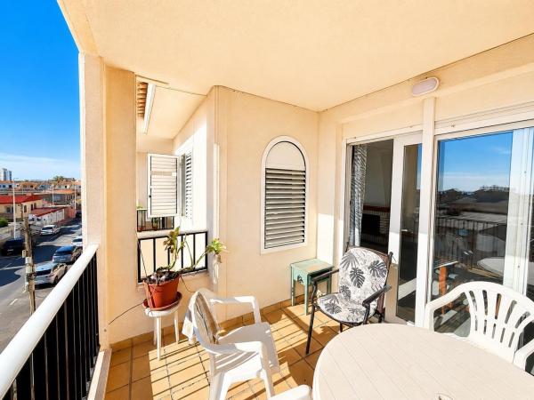 Venta de piso en Piso en Los Europeos, Torrevieja, Torrevieja
thumbnail 3