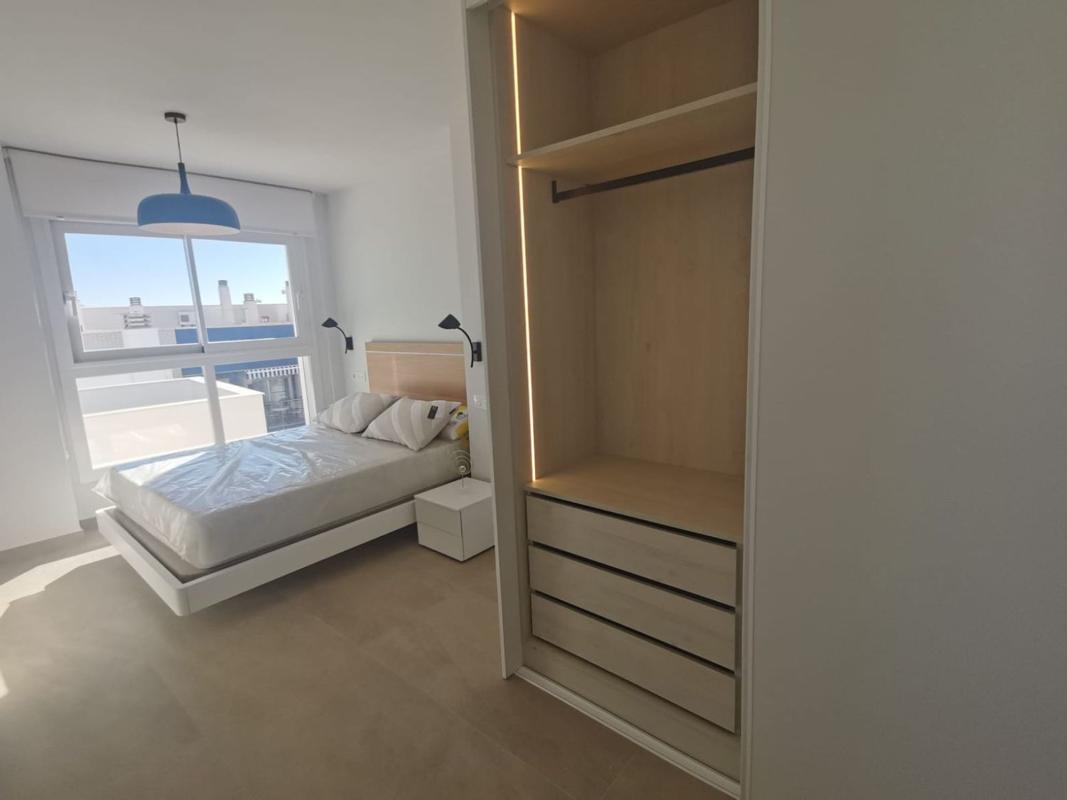 Продажа пентхауса на  Ático en Calle Mar Baltico s/n, Playa de los Locos, Torrevieja, Торревьеха photo 5
