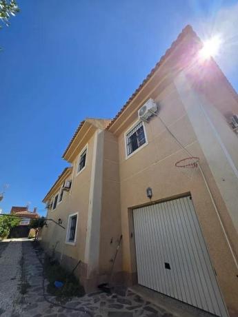 Chalet pareado en Aguas Nuevas, Torrevieja photo 3