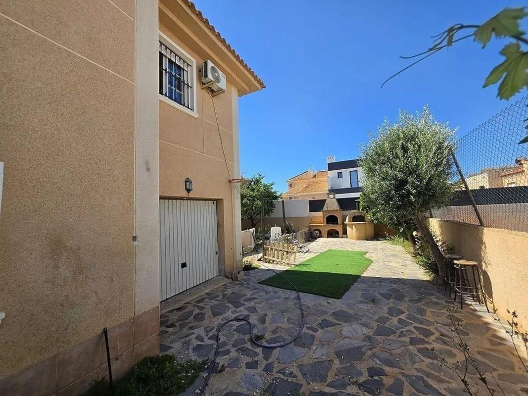 Продажа отдельного шале в Chalet pareado en Aguas Nuevas, Torrevieja, Торревьеха photo 4