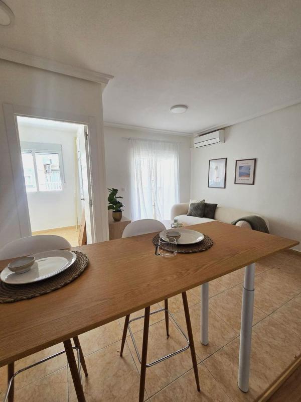 Продажа квартиры на Piso en Avenida Habaneras - Curva de Palangre, Torrevieja, Торревьеха
photo 4