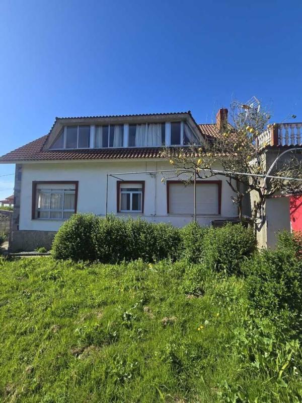 Properties for sale and rent in Spain photo 1
