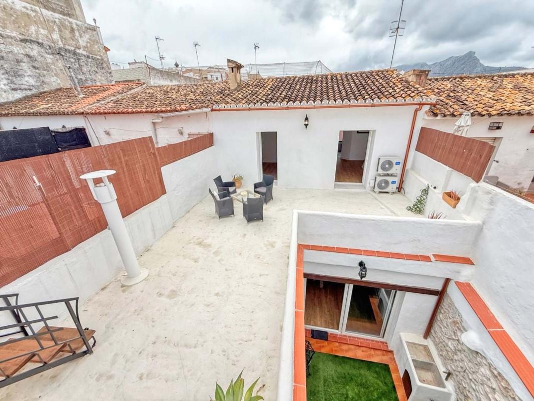 Propiedades en venta y alquiler en España photo 3