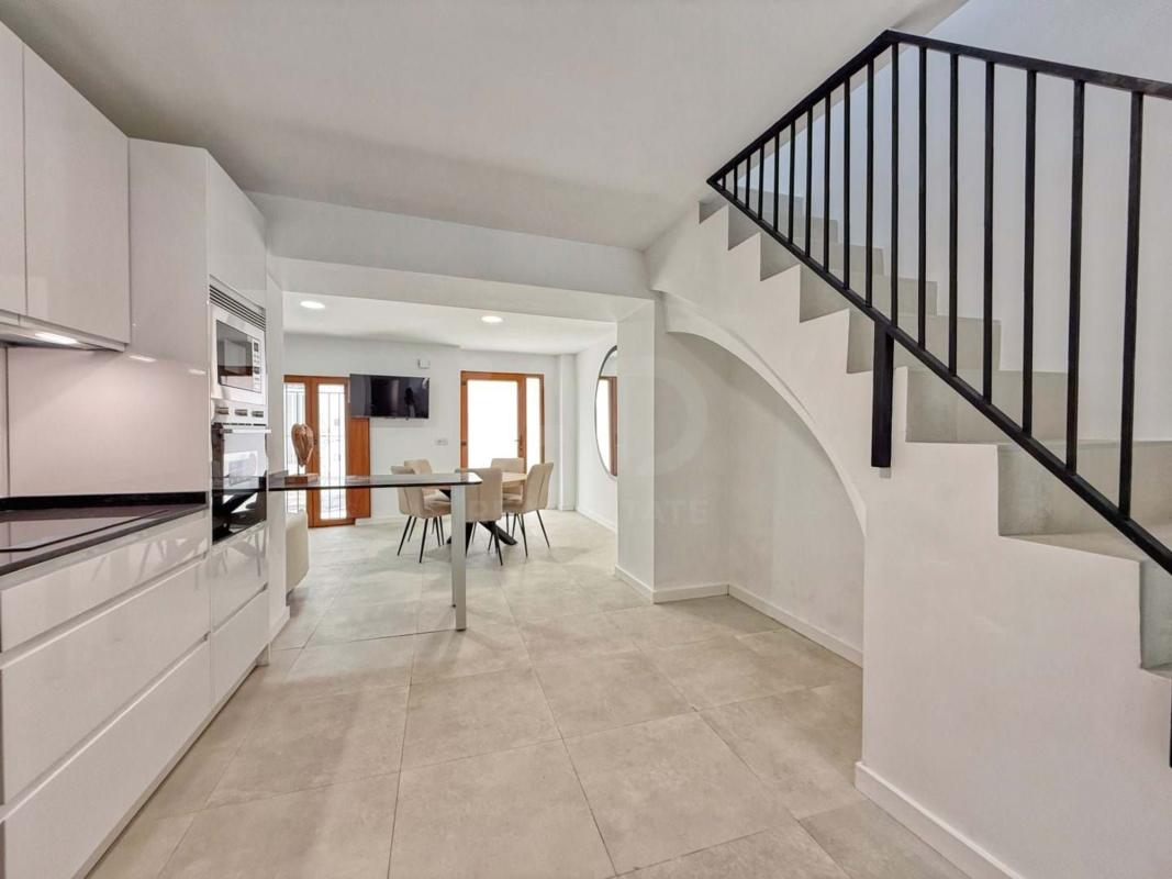 Properties for sale and rent in Spain photo 5