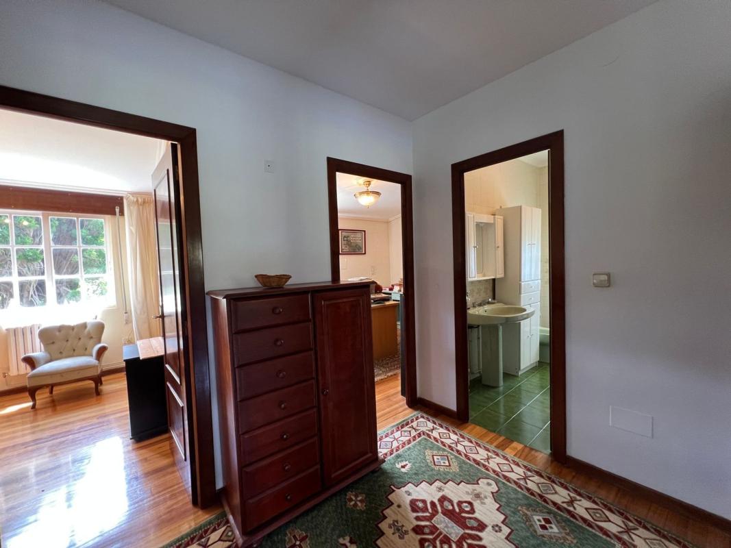 Properties for sale and rent in Spain photo 4