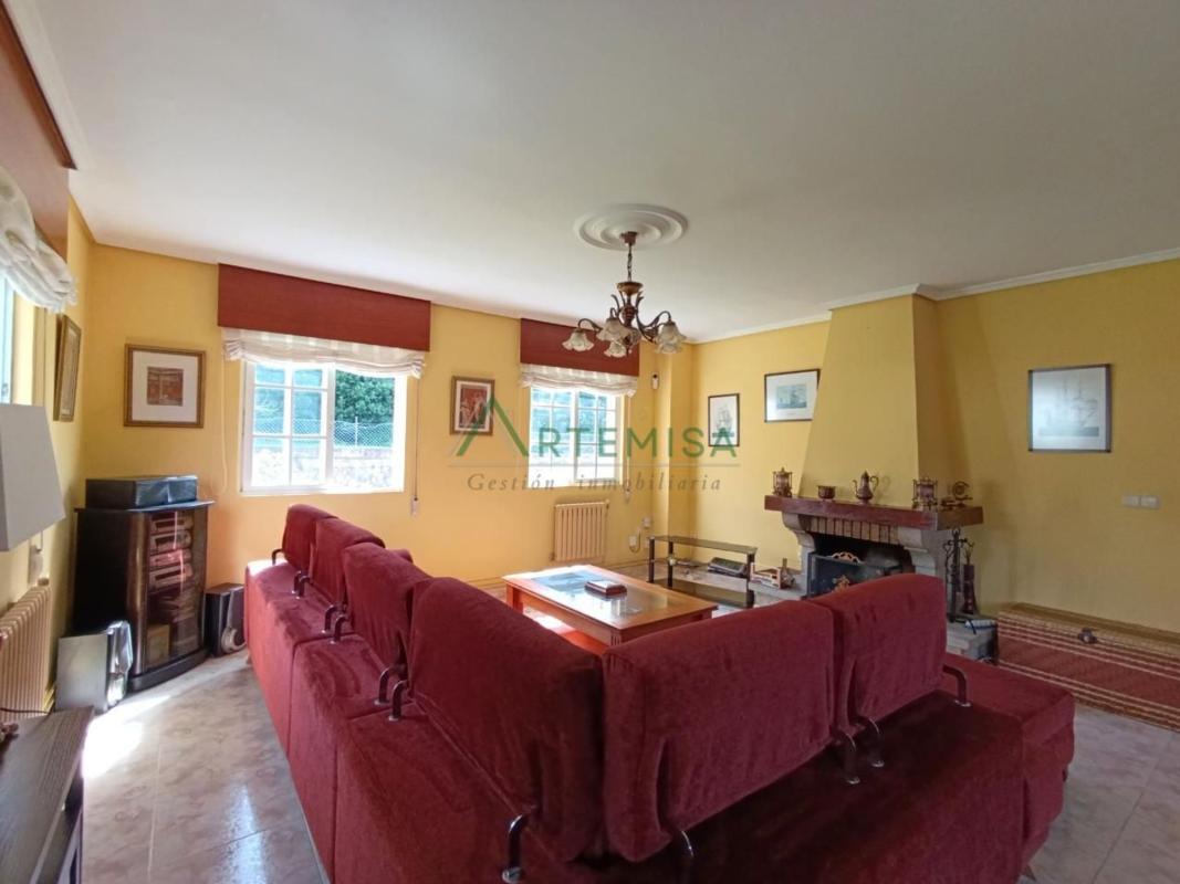 Properties for sale and rent in Spain photo 3