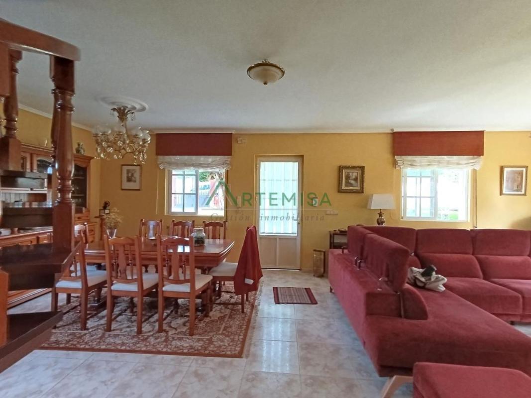 Properties for sale and rent in Spain photo 4
