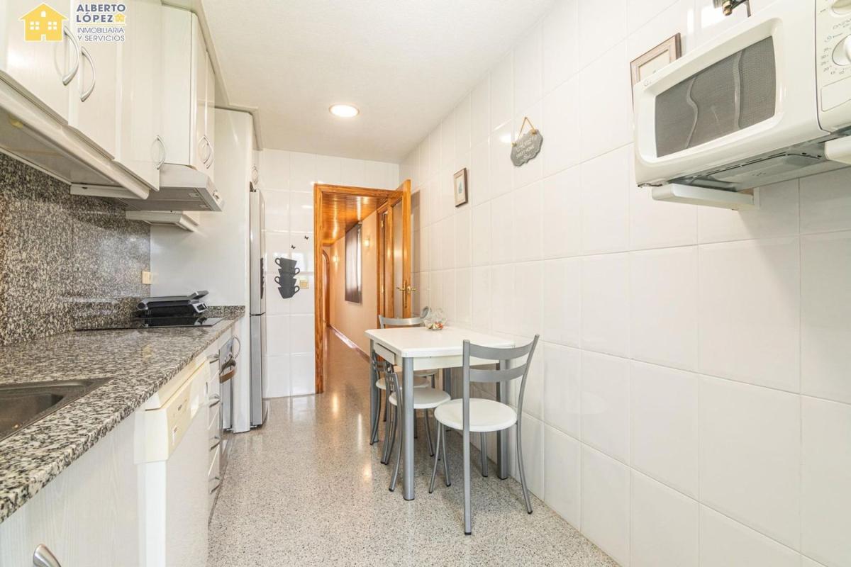 Sale of apartment in Piso en Carrús Oeste, Elche / Elx, Elche / Elx
photo 2