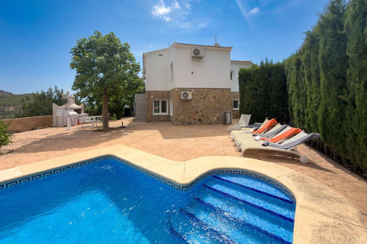 Properties for sale and rent in Spain photo 4