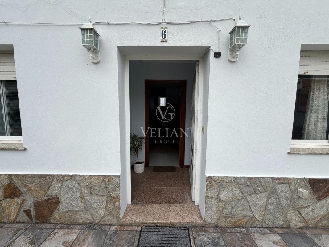 Properties for sale and rent in Spain photo 5