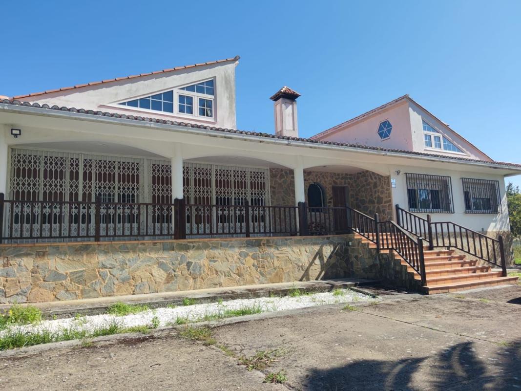 Properties for sale and rent in Spain photo 3