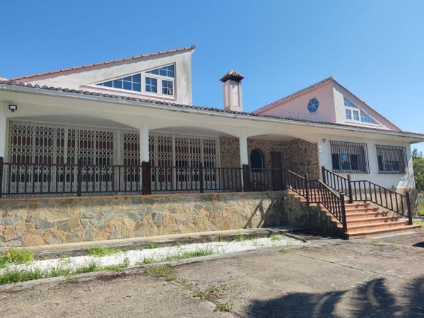 Casa o chalet independiente en Avenida Grandal, La Cabaña - Valón, Ferrol thumbnail 2