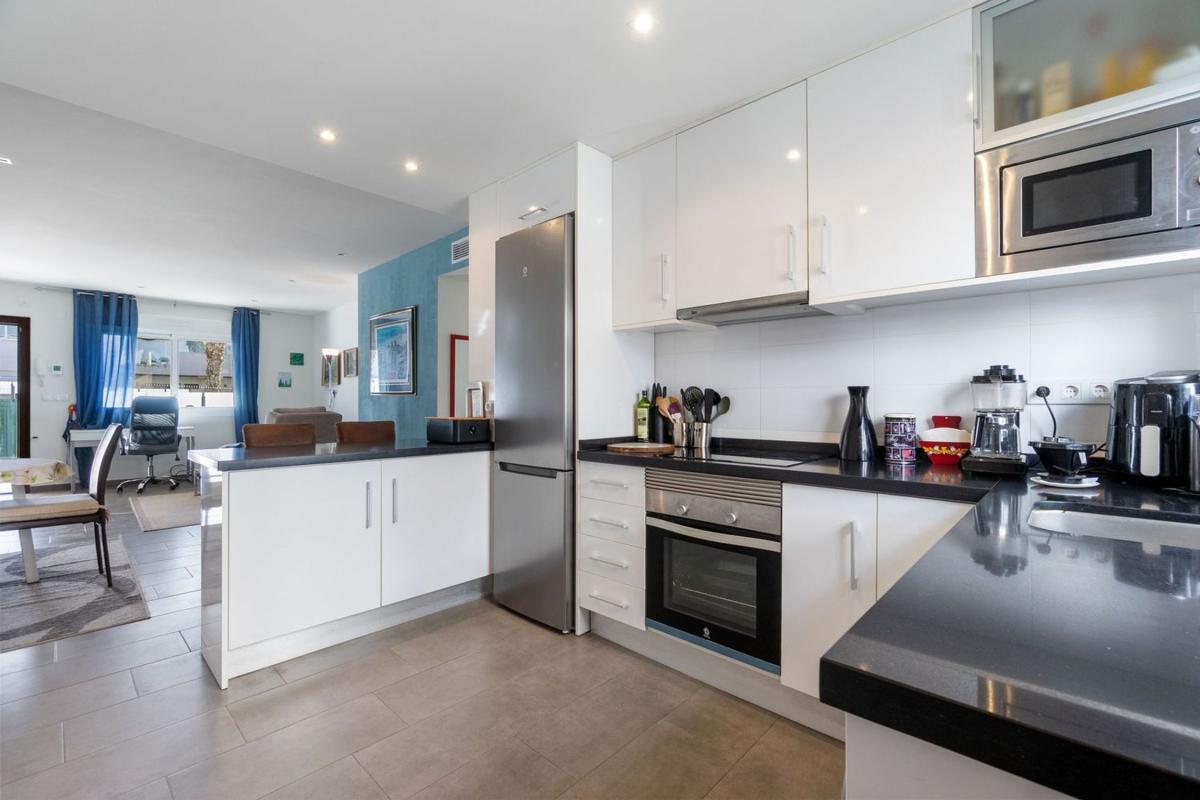 Продажа квартиры на Piso en Calle Gines Saura Sanchez, 203, Parque Acuático - Sector 25, Torrevieja, Торревьеха
photo 5