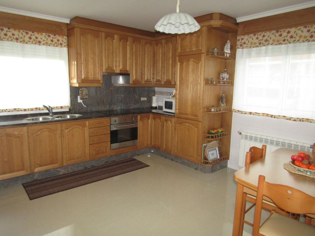 Properties for sale and rent in Spain photo 4