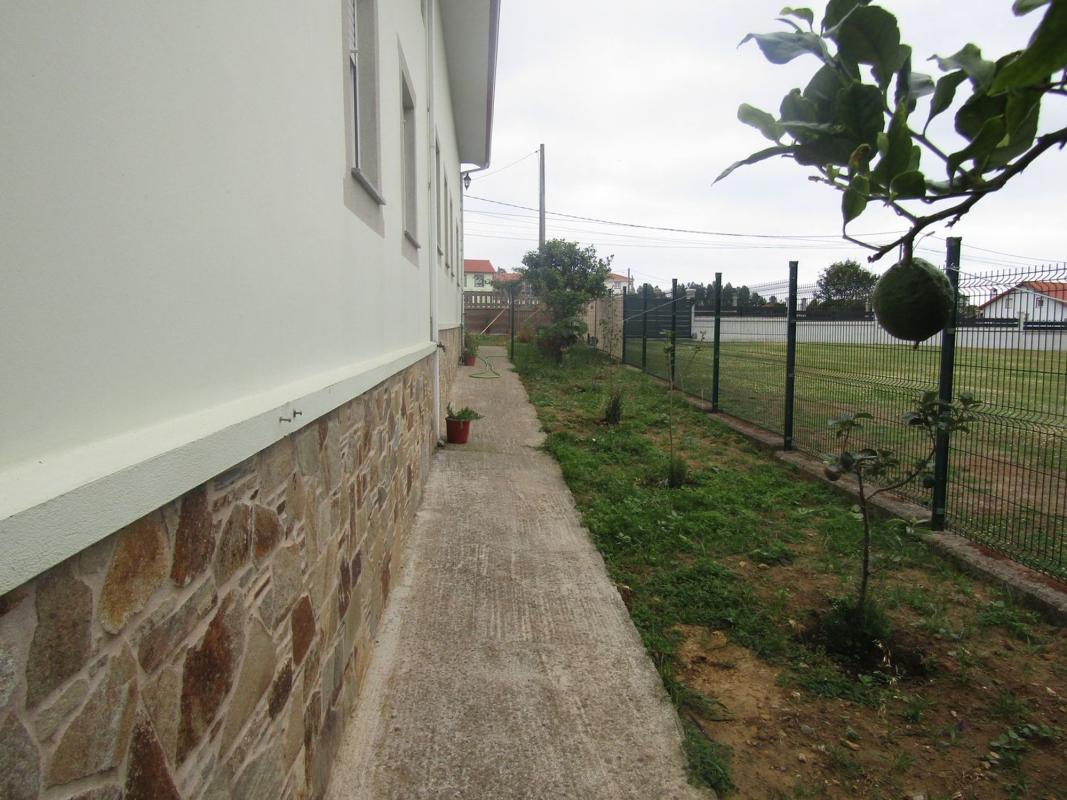 Properties for sale and rent in Spain photo 5