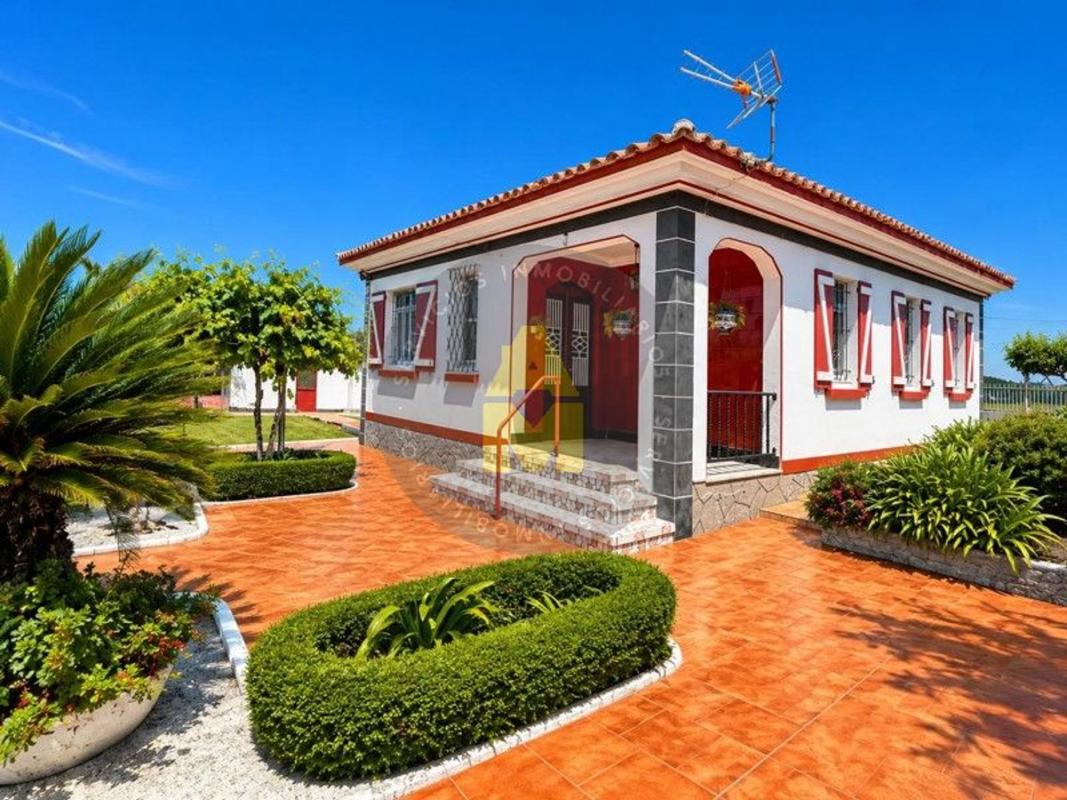 Sale of independent chalet in Casa o chalet en San Mateo-Castro-O Val, Narón, Narón
photo 2