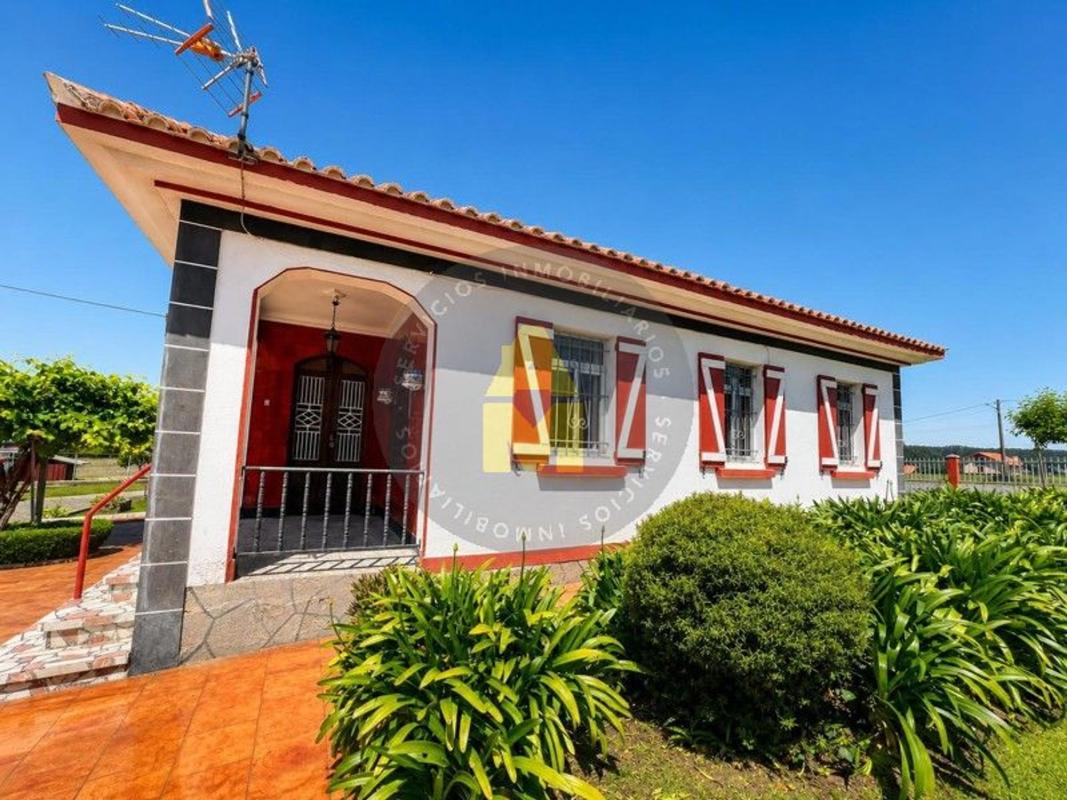 Sale of independent chalet in Casa o chalet en San Mateo-Castro-O Val, Narón, Narón
photo 3