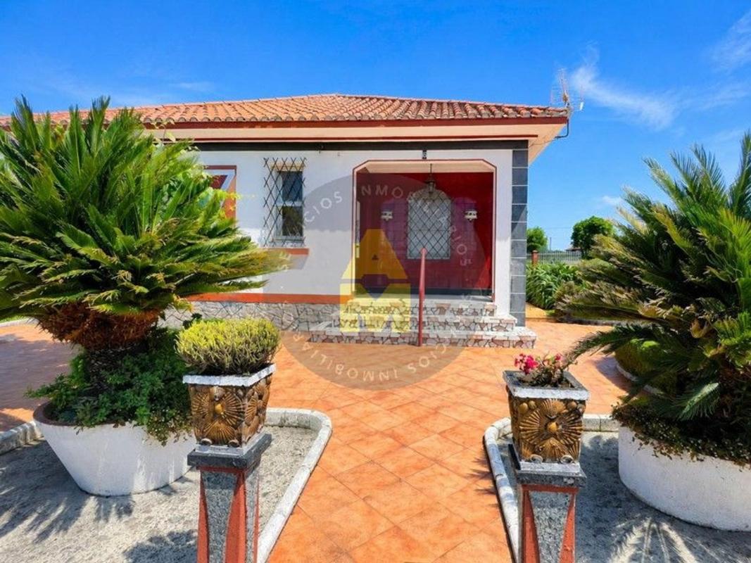 Sale of independent chalet in Casa o chalet en San Mateo-Castro-O Val, Narón, Narón
photo 4