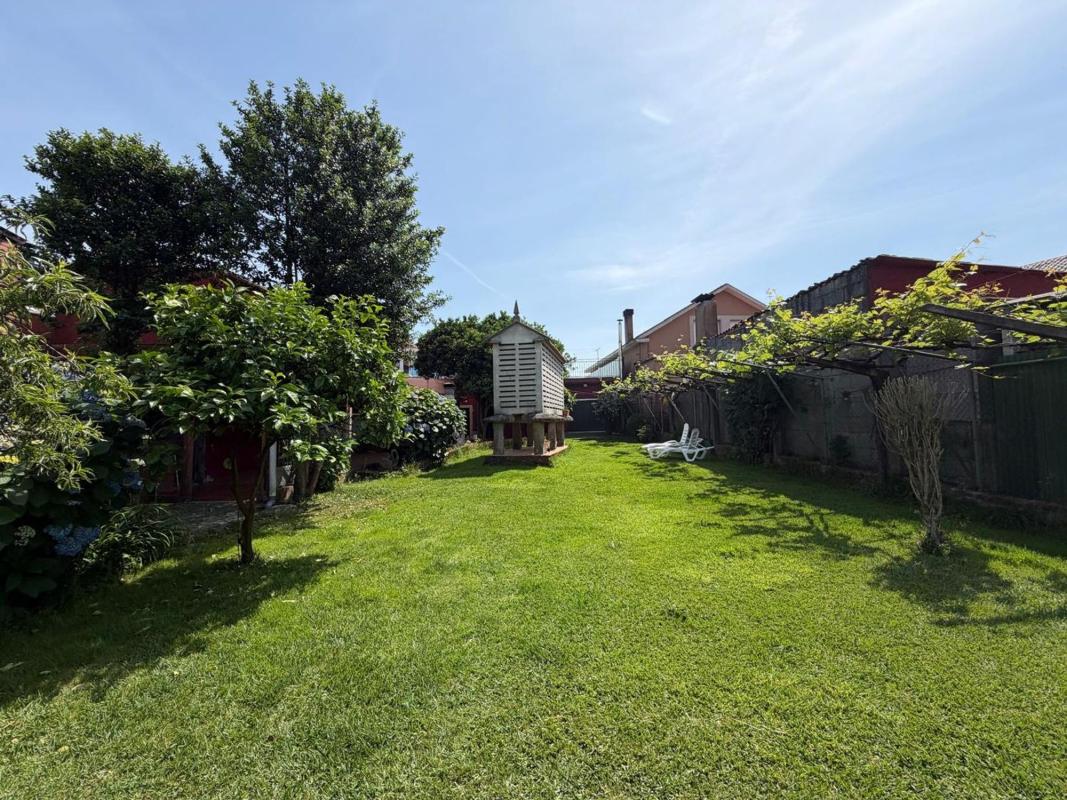 Properties for sale and rent in Spain photo 3