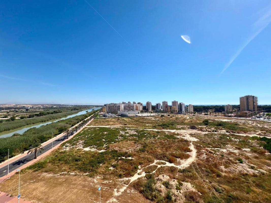 Sale of apartment in Piso en Puerto Deportivo, Guardamar del Segura, Guardamar del Segura
photo 3