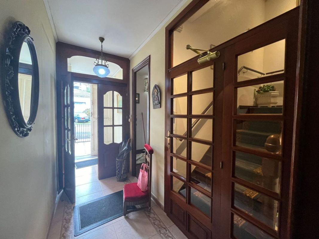 Properties for sale and rent in Spain photo 3