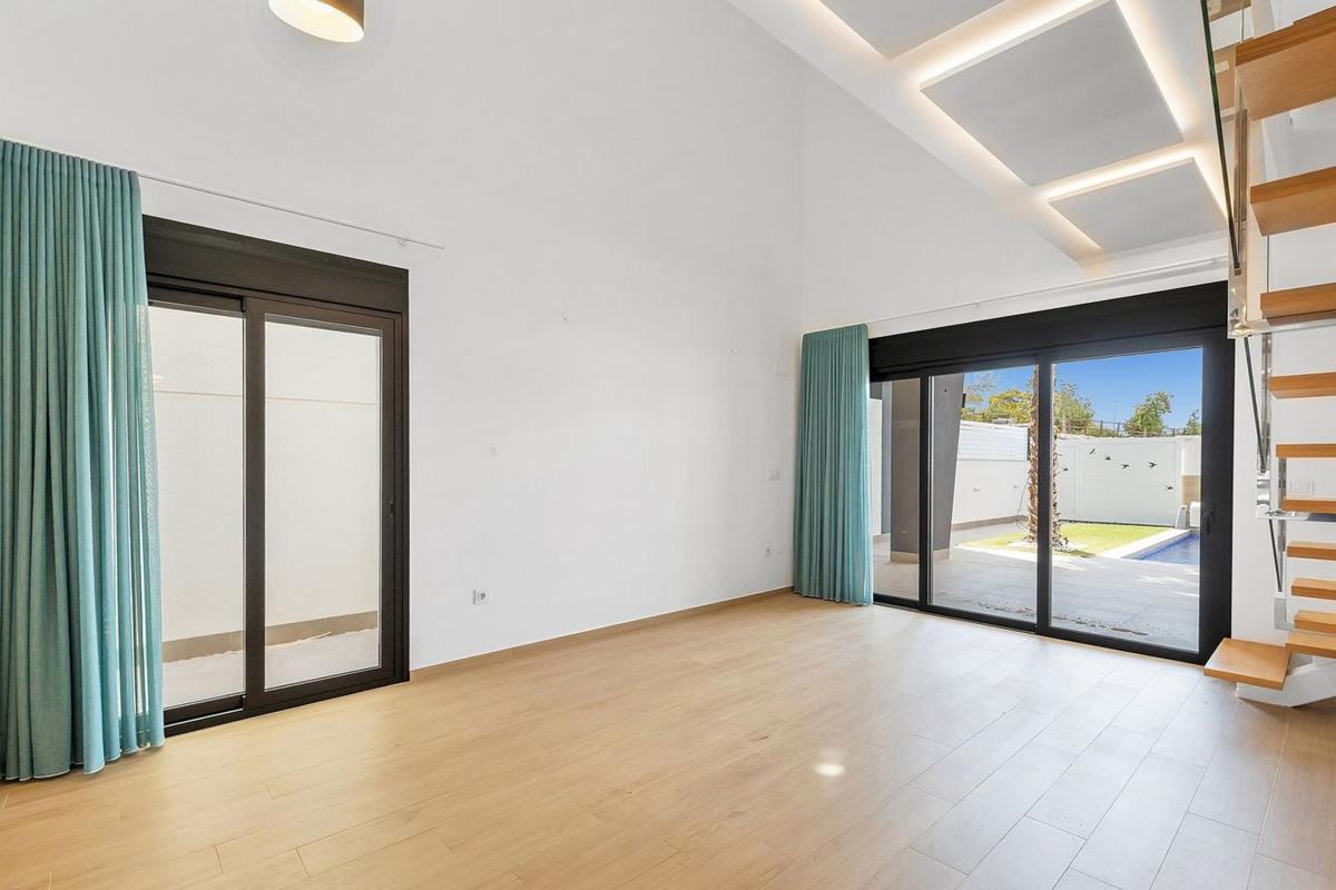 Недвижимость на продажу и в аренду в Испании photo 3