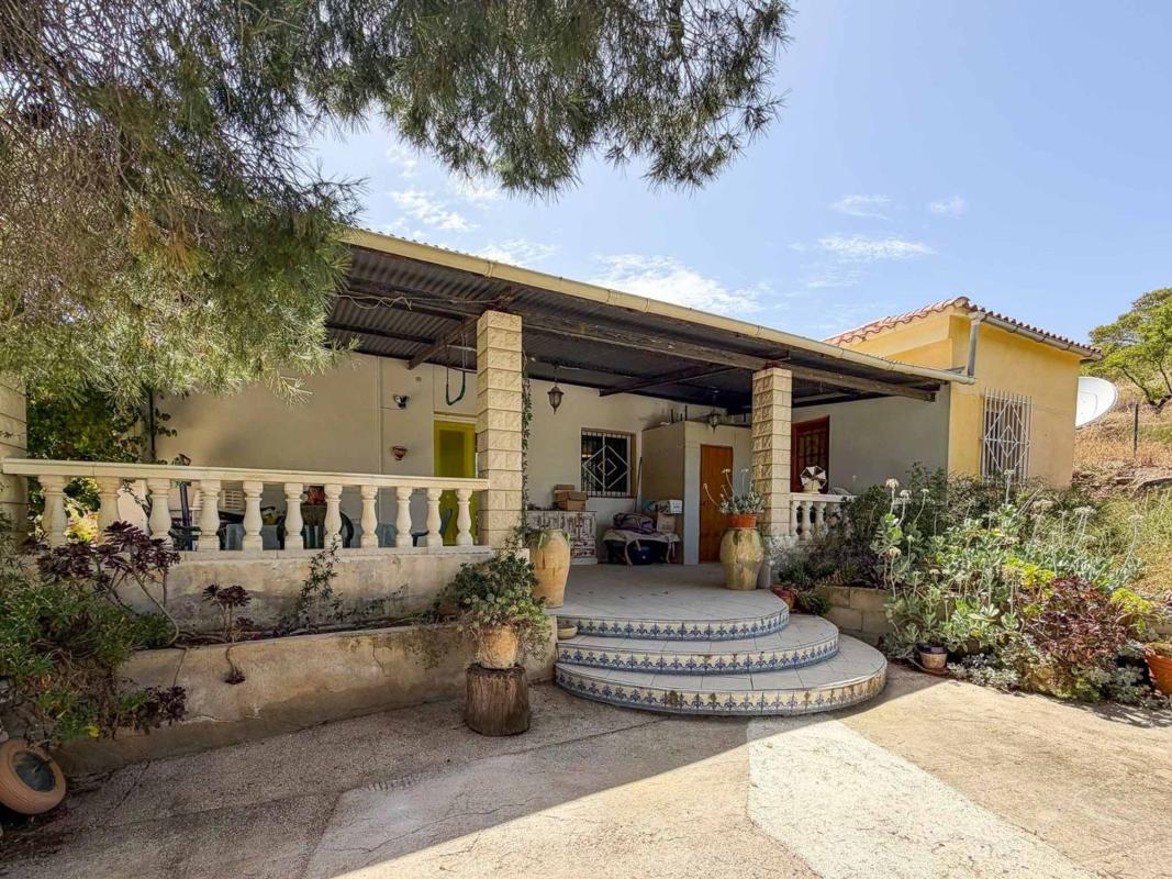 Properties for sale and rent in Spain photo 2