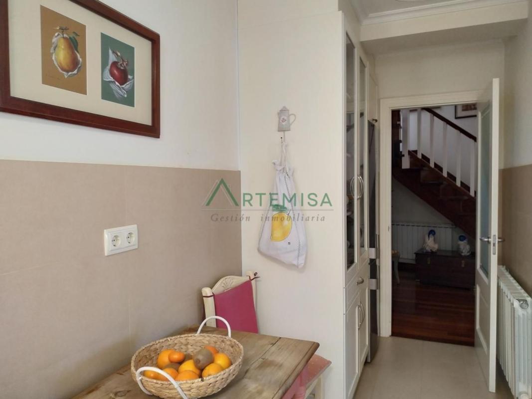 Properties for sale and rent in Spain photo 5