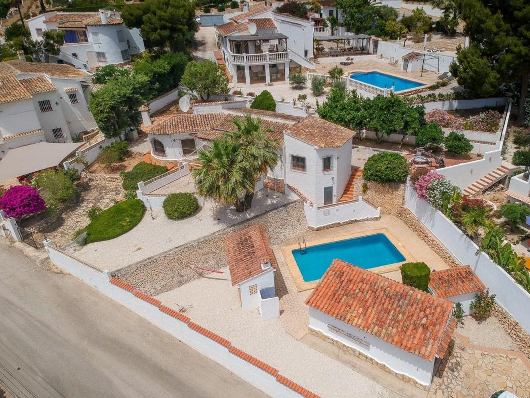 Properties for sale and rent in Spain photo 2