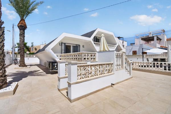 Casa o chalet independiente en Zona los Frutales, Torrevieja thumbnail 3