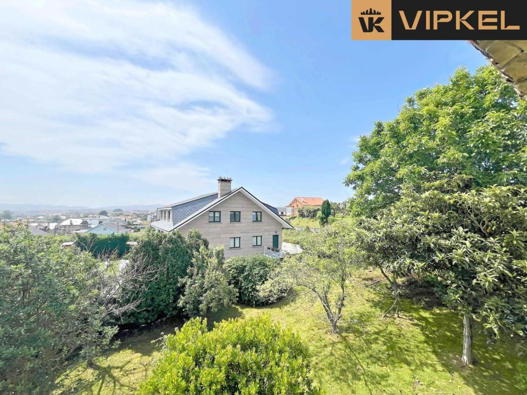 Properties for sale and rent in Spain photo 2