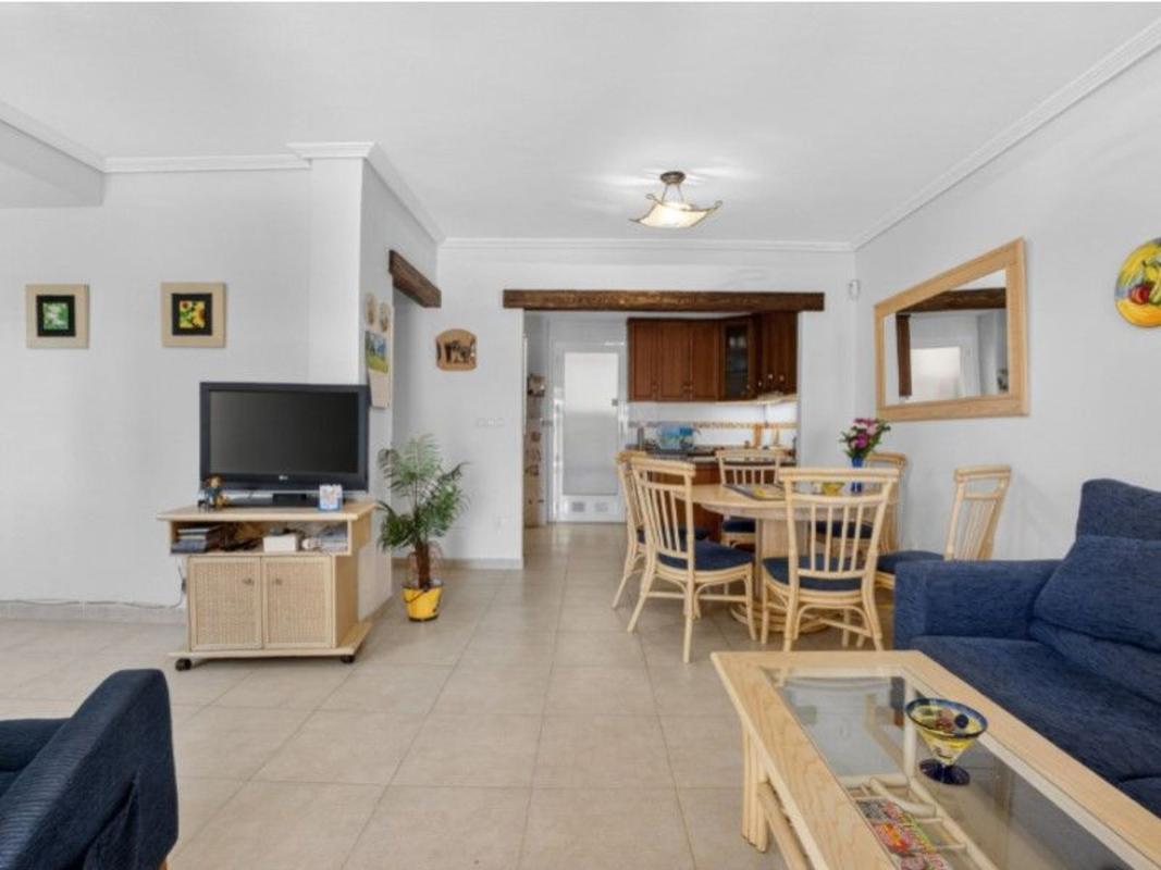 Venta de chalet adosado en  Chalet adosado en Calle Gabriela Mistral, Aguas Nuevas, Torrevieja , Torrevieja photo 5