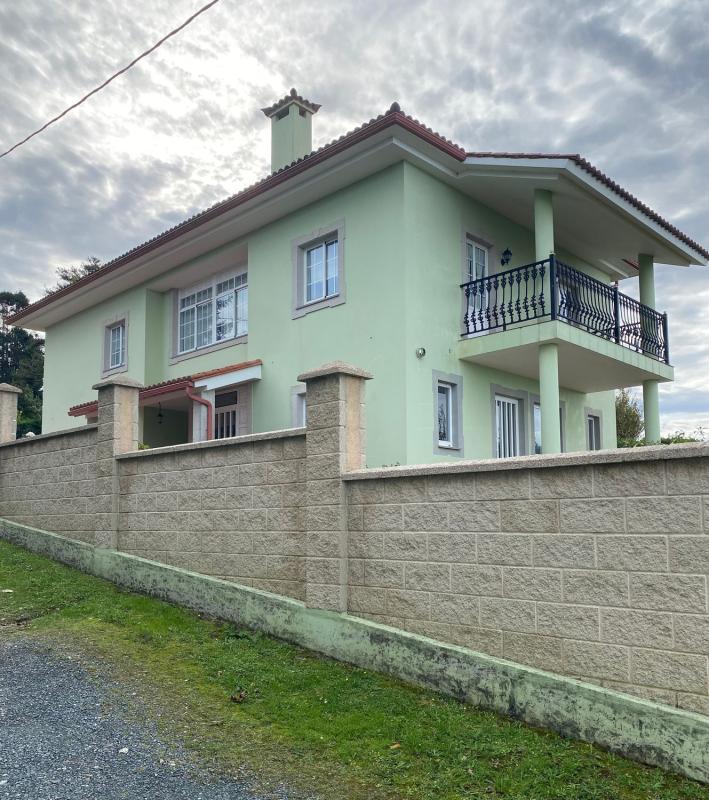 Properties for sale and rent in Spain photo 3